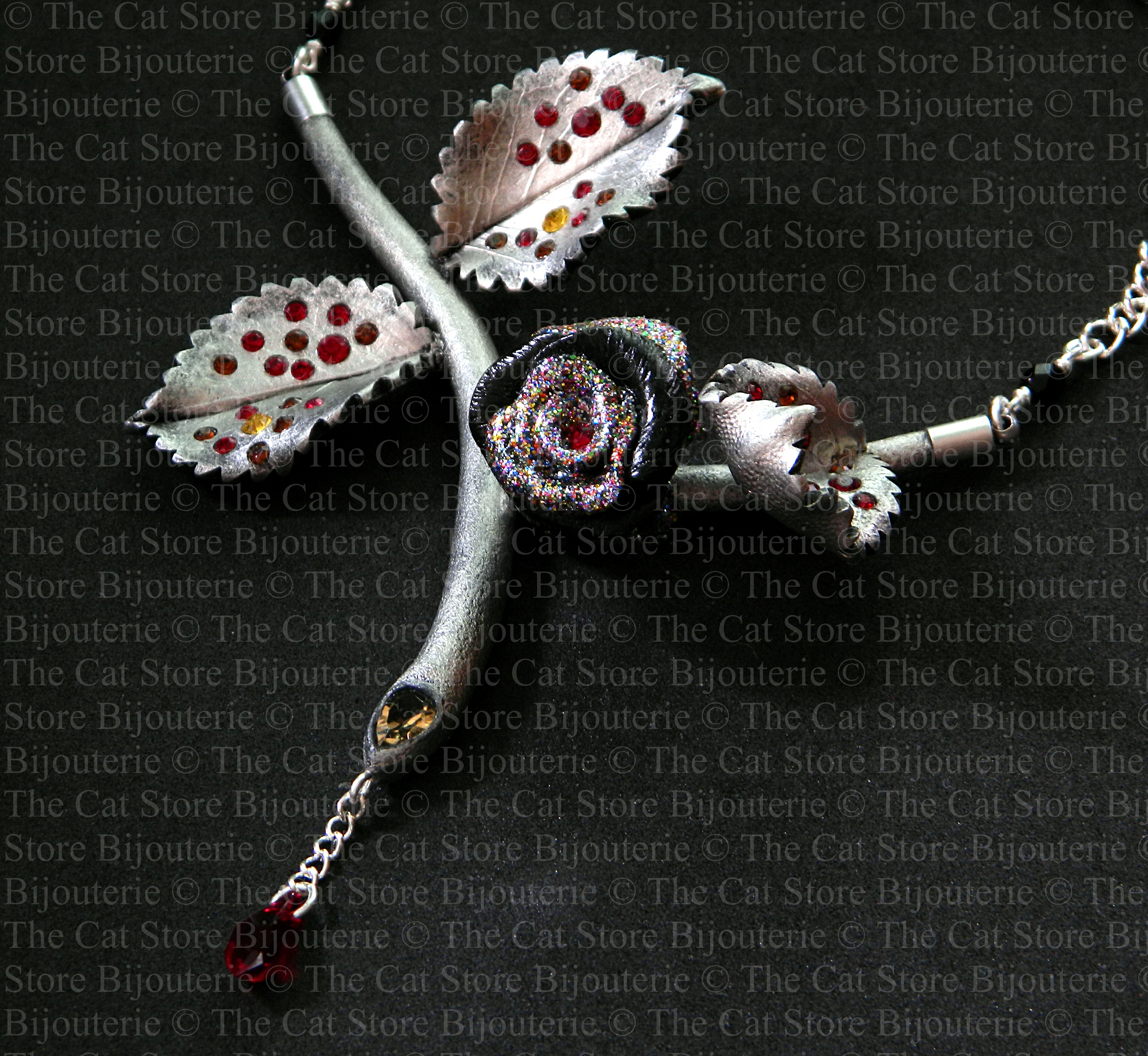 collier rosa venomous disco détail =THE CAT STORE Bijouterie=